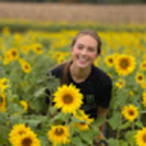 Meet your Posher, Madison - Picture 1 of 1